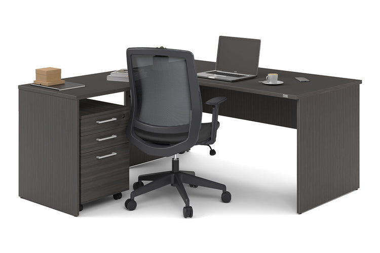 Uniform Panel Return Desk [1600L x 1600W]
