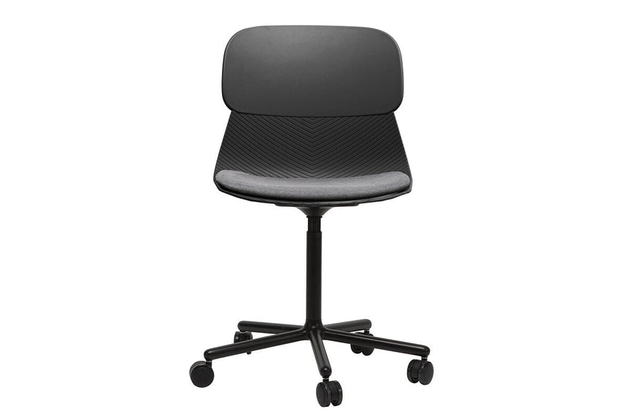 Environmental image of Sammy Plastic Chair - Swivel Base