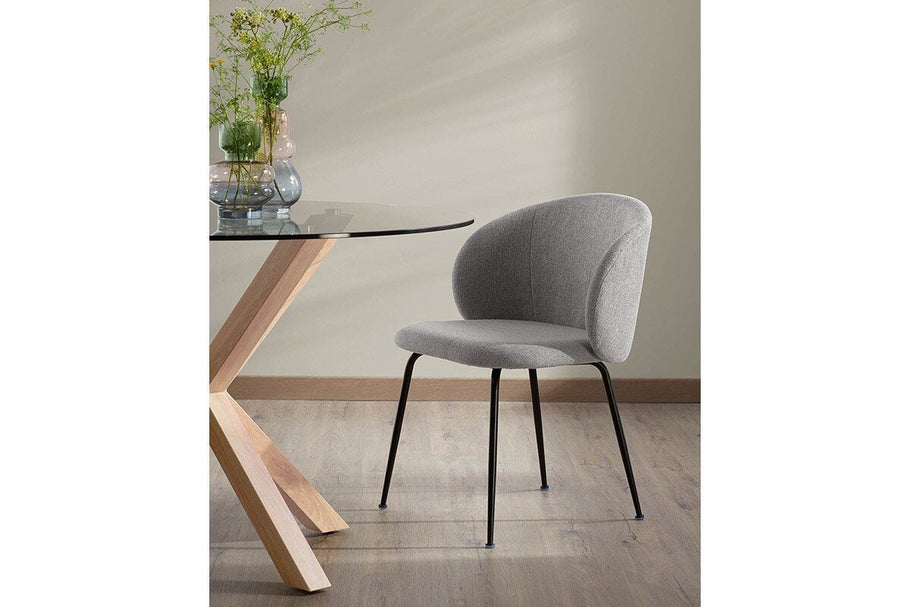 Environmental image of Como Minnie Chair