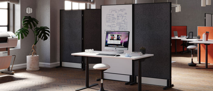 Screens & accessories
