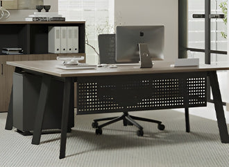 Quadro A Leg L-Shaped Corner Office Desk