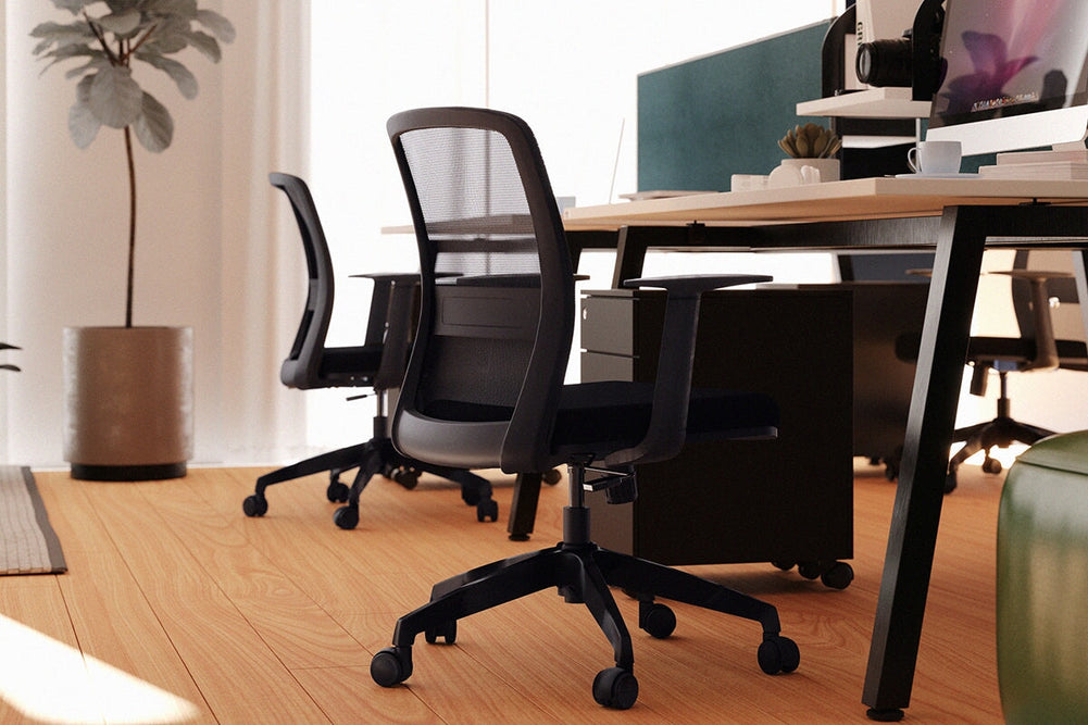 Robin Swivel Mesh Office Chair-Black  