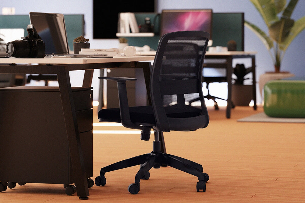 Robin Swivel Mesh Office Chair-Black  