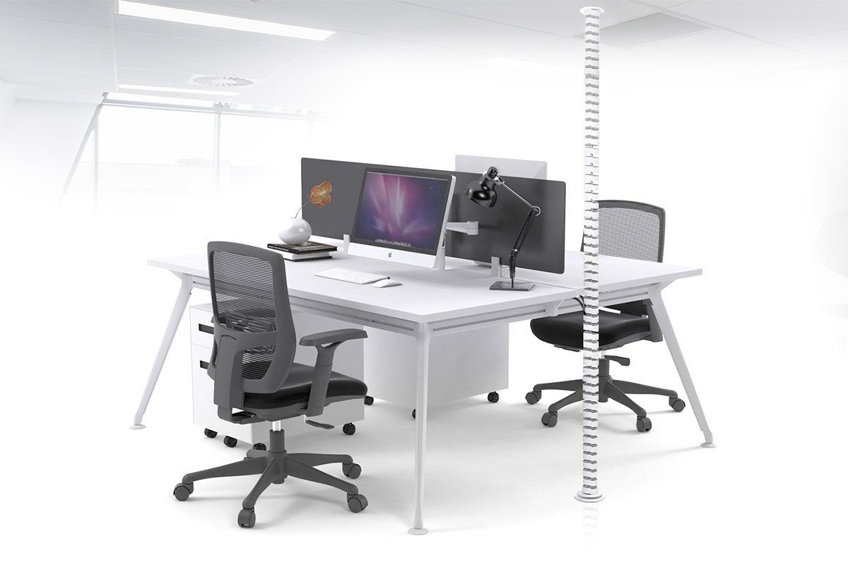 DPG Umbilical Cord Ceiling to Floor 2.7m DPG white 