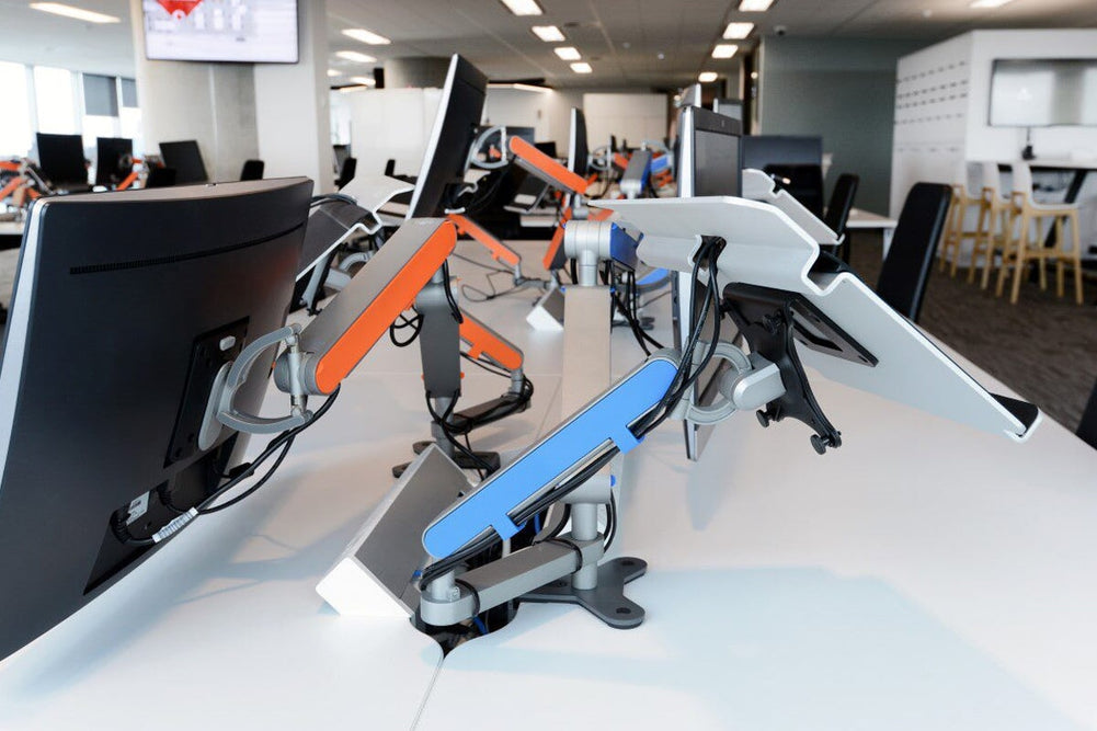 Zgo Dynamic Single Monitor Arm-polished arm silver crossbar white